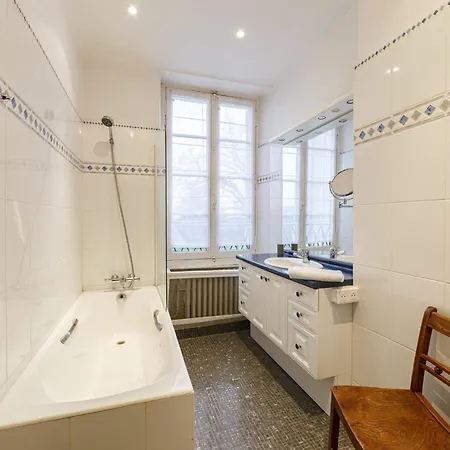Le Pasty Piscine Tennis Puy Du Fou Holiday home *