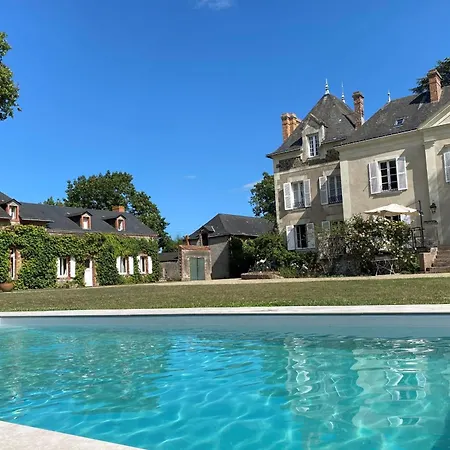 Le Pasty Piscine Tennis Puy Du Fou Holiday home Saint-Aubin-de-Luigne