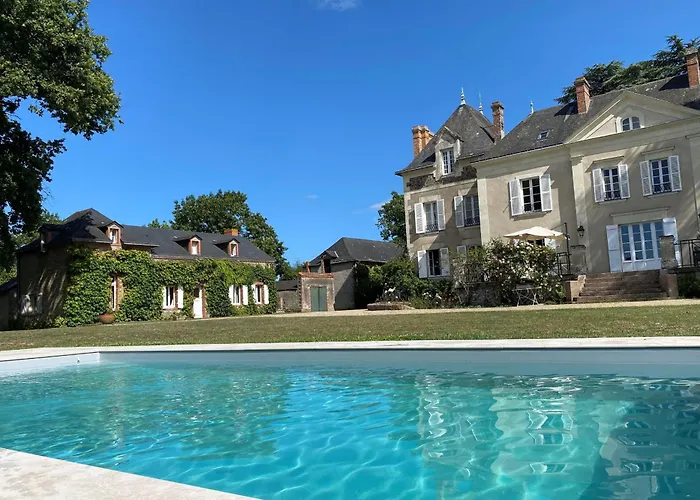 Le Pasty - Piscine - Tennis - Puy Du Fou Casa de Férias Saint-Aubin-de-Luigné