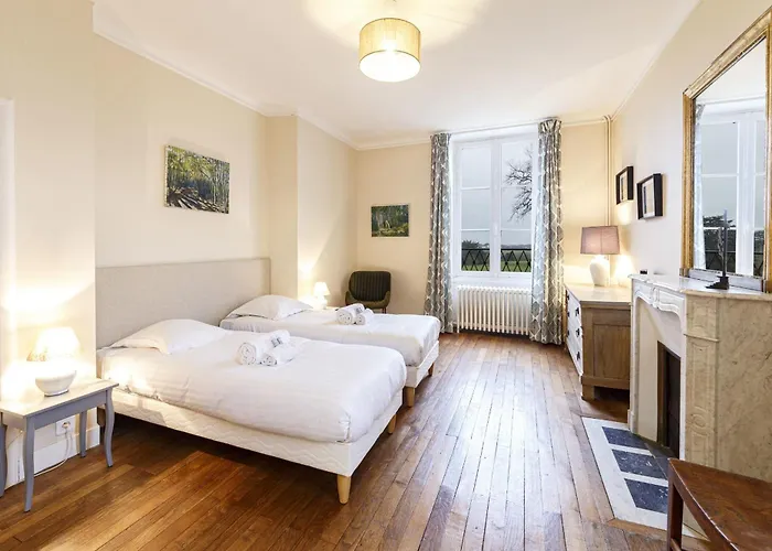 Le Pasty - Piscine - Tennis - Puy Du Fou Saint-Aubin-de-Luigné