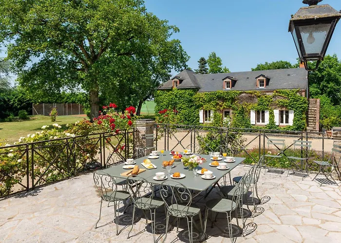 Casa de Férias Le Pasty - Piscine - Tennis - Puy Du Fou *